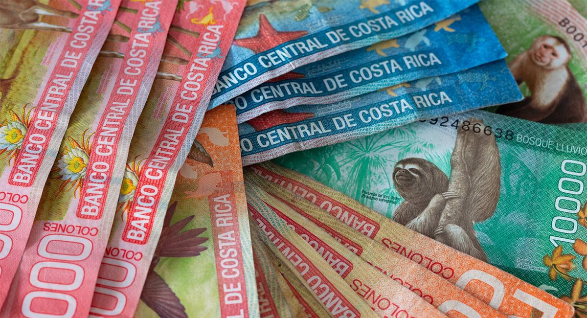 Understanding and Managing Money in Costa Rica