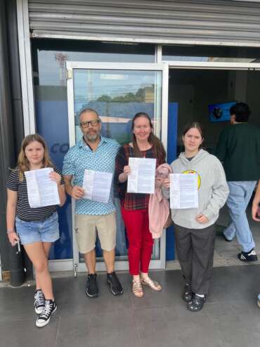 Amanda Todd, Mathew Thomas, Ava Paz & Anna Lucia, CRIE client in Costa Rica