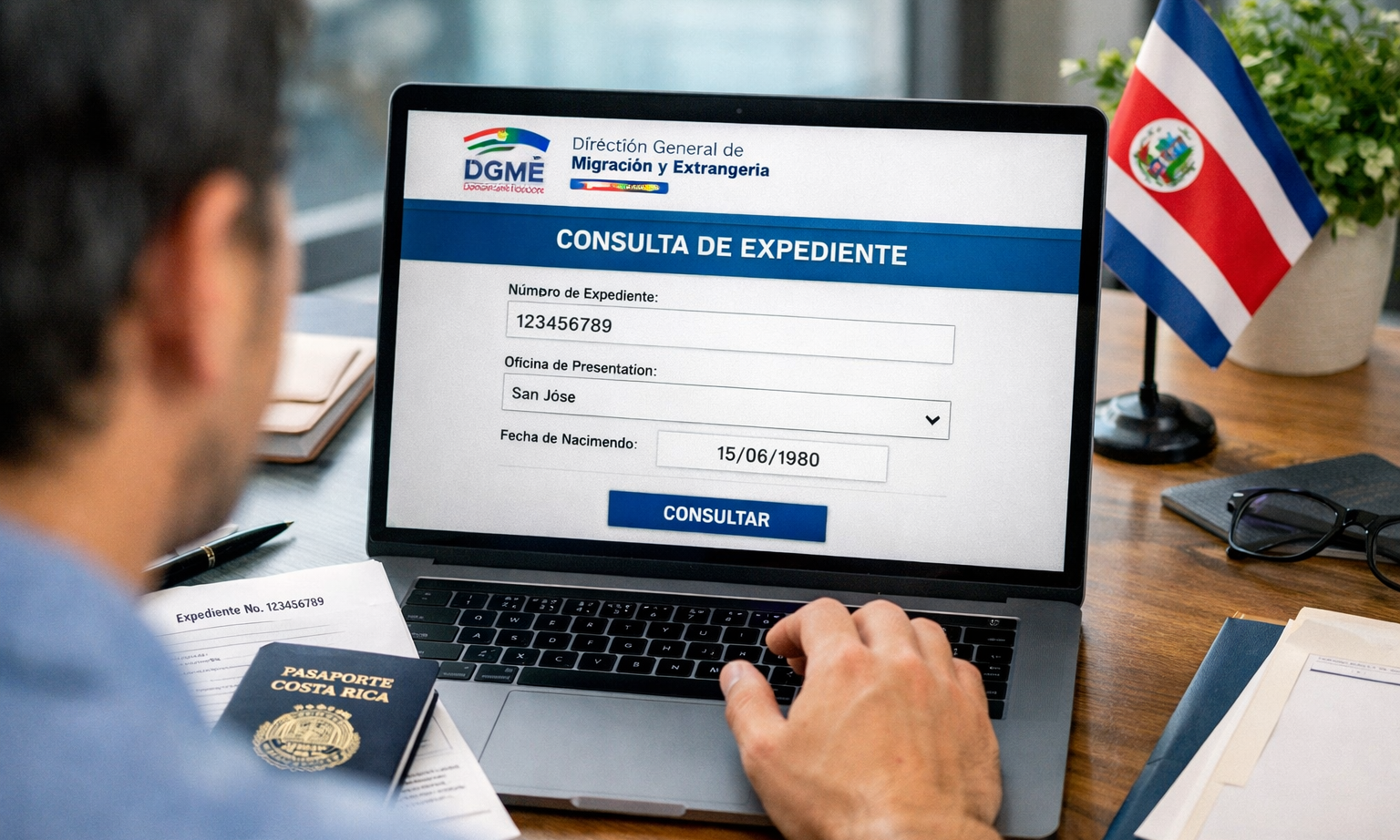 Person checking a Costa Rica immigration expediente status on a laptop using the official online consultation form.